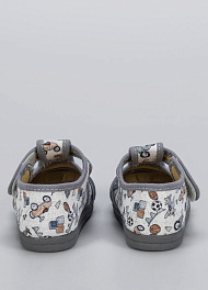 Сандалии закрытые Olitas фото № 4 Казахстан